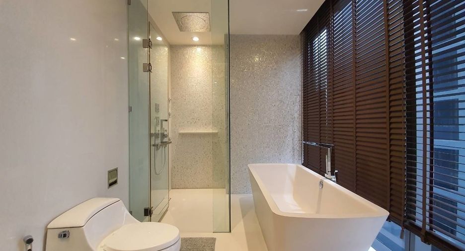 Wohnung zur Miete und zum Kauf mit Studio in Khlong Toei, Bangkok
