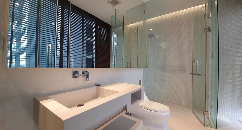 Wohnung zur Miete und zum Kauf mit Studio in Khlong Toei, Bangkok