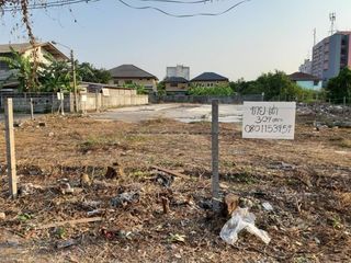 Terreno en venta en Bang Khen, Bangkok