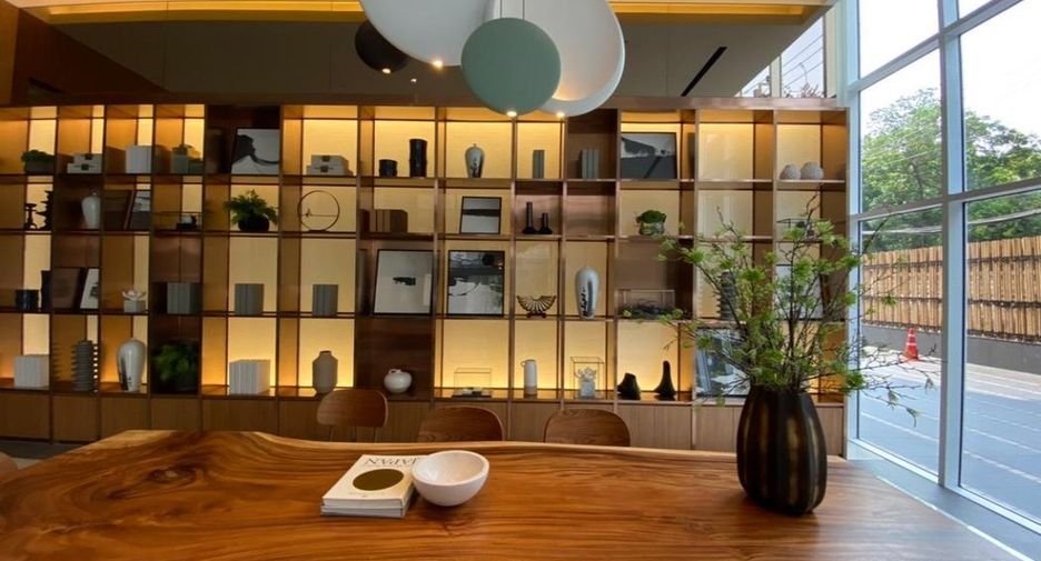 For sale 2 Beds condo in Khlong Toei, Bangkok