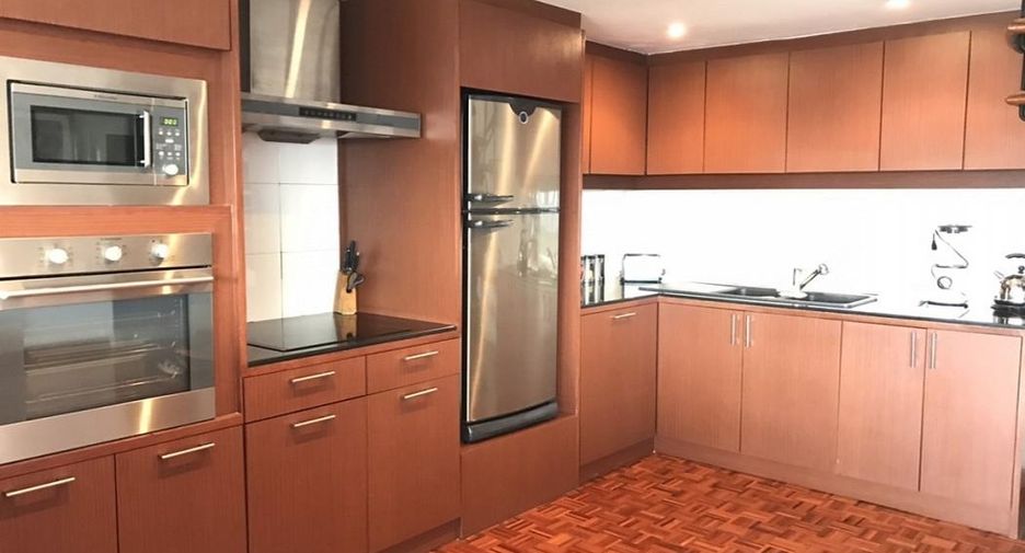 For sale 3 bedrooms condo in Chatuchak, Bangkok