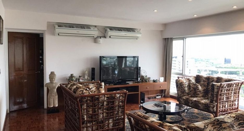 For sale 3 bedrooms condo in Chatuchak, Bangkok