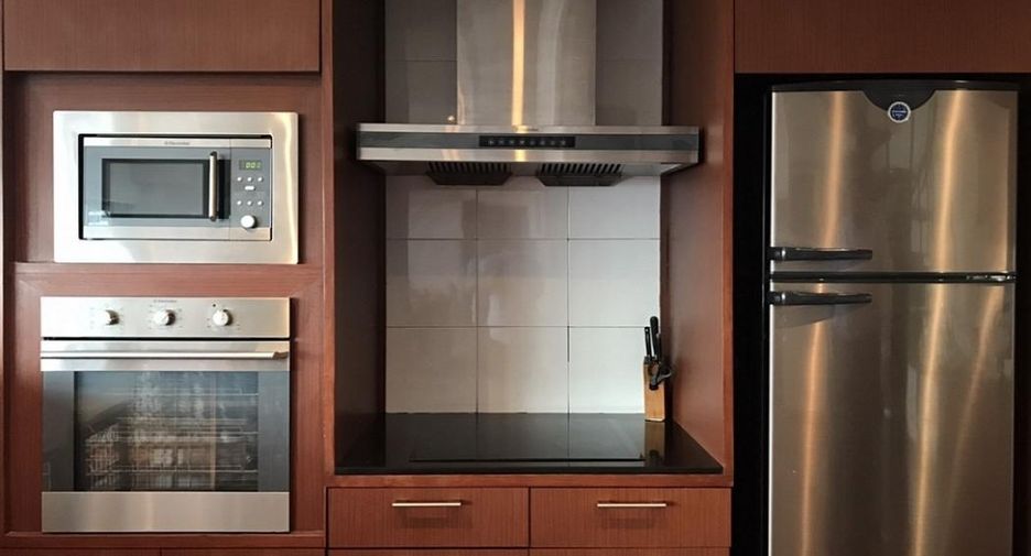 For sale 3 bedrooms condo in Chatuchak, Bangkok
