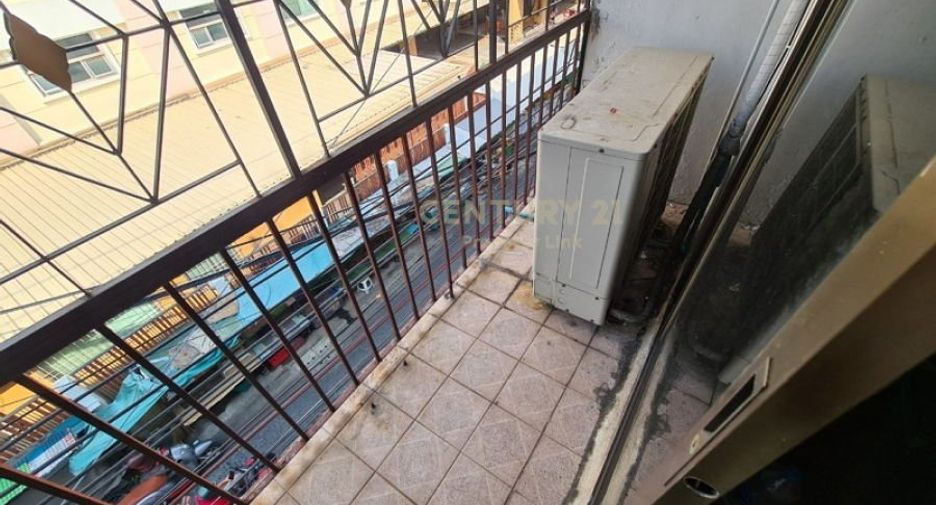 For sale 2 bedrooms retail Space in Phaya Thai, Bangkok