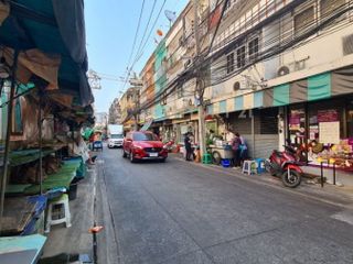For sale 2 bed retail Space in Phaya Thai, Bangkok