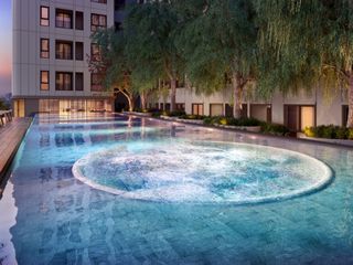 For sale 2 bed condo in Watthana, Bangkok