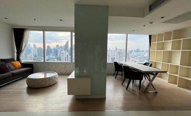 For sale 2 Beds condo in Watthana, Bangkok