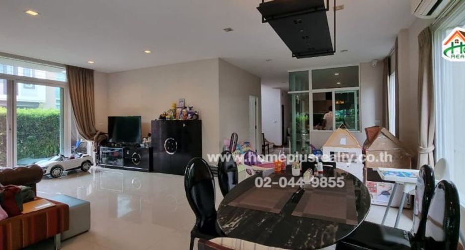 Casa en venta de 3 habitaciones en Bang Khen, Bangkok