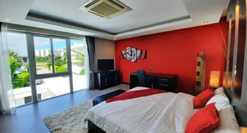 For sale 5 bedrooms house in Bang Lamung, Chonburi