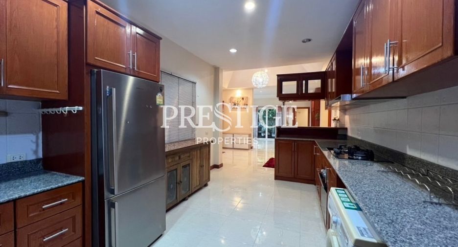 Casa en venta de 3 habitaciones en Bang Lamung, Chonburi