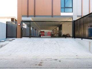 出售 20 卧室 商业空间 在 Wang Thong Lang, 曼谷