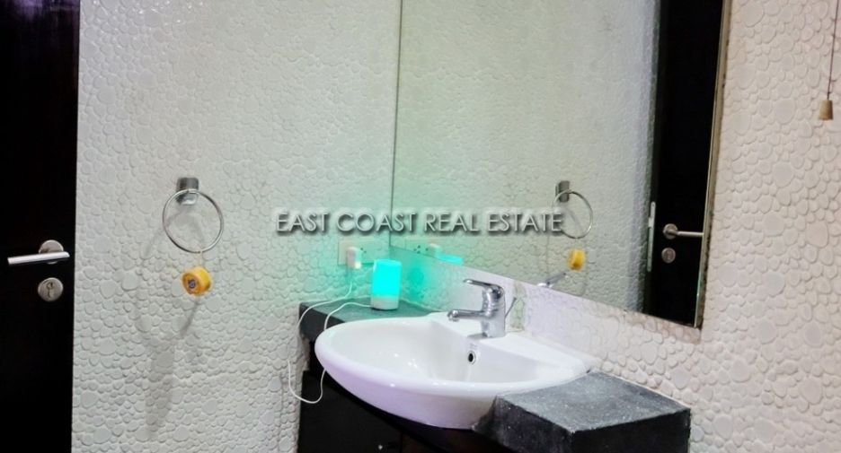 À vendre 6 chambres maison à Pratumnak, Pattaya