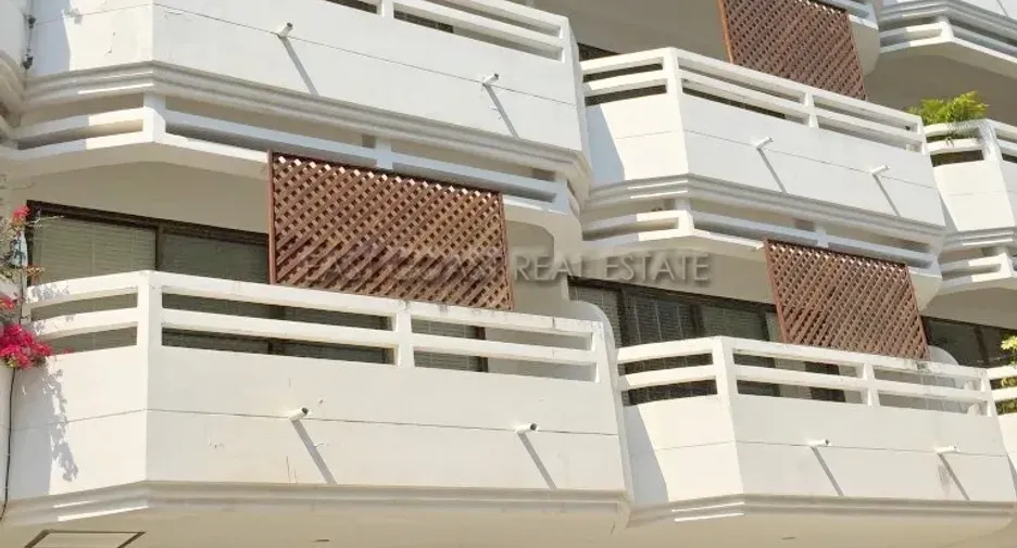 For sale 6 bedrooms house in Bang Lamung, Chonburi