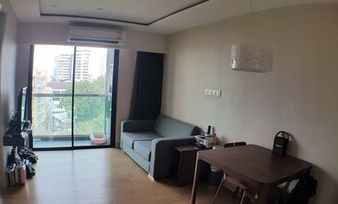Wohnung zum Kauf mit 1 Zimmer in Khlong Toei, Bangkok