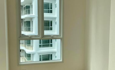 For sale 2 bed condo in Yan Nawa, Bangkok