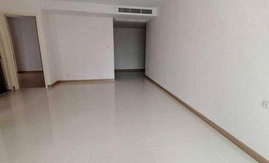 For sale 2 bed condo in Yan Nawa, Bangkok