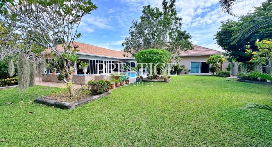 For rent and for sale 6 bedrooms house in Bang Lamung, Chonburi