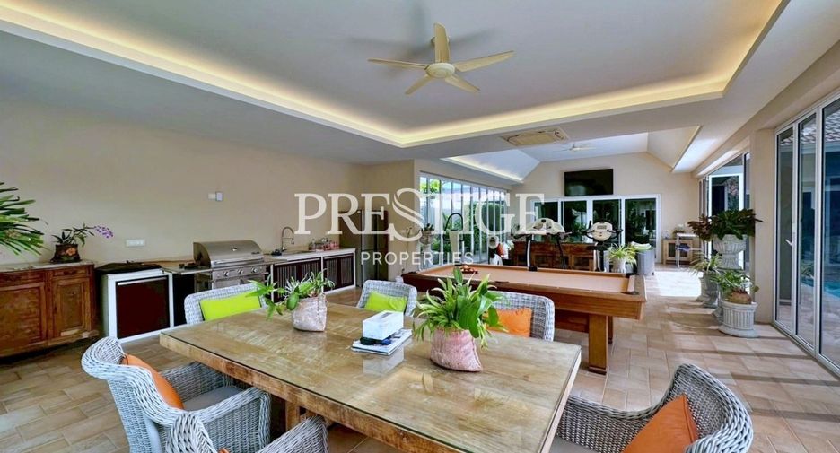 For rent and for sale 6 bedrooms house in Bang Lamung, Chonburi