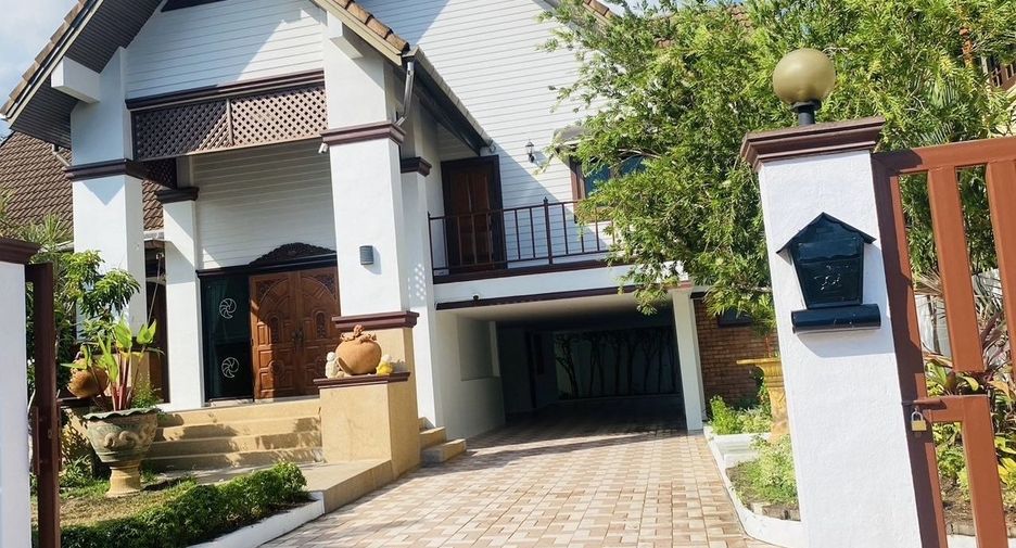 For rent 4 Beds house in Mueang Phuket, Phuket