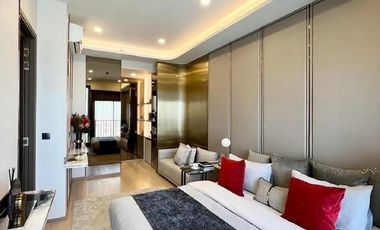 For sale 2 Beds condo in Watthana, Bangkok