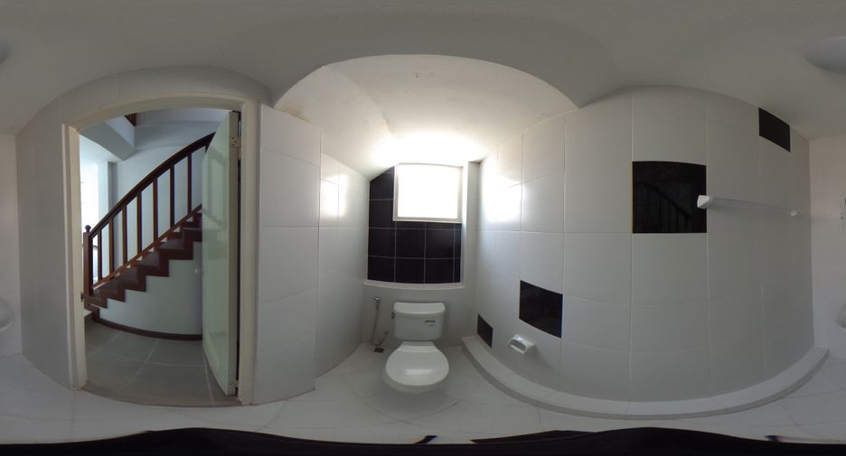 Haus zum Kauf mit 3 Zimmer in Lam Luk Ka, Pathum Thani