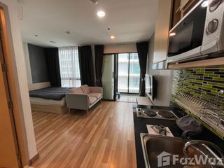 For rent スタジオ condo in Huai Khwang, Bangkok