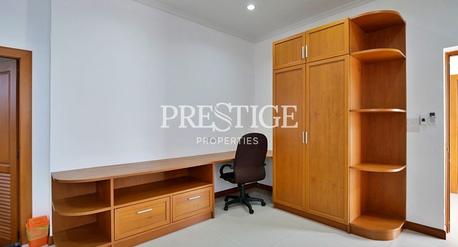 For sale and for rent 5 bedrooms house in Bang Lamung, Chonburi