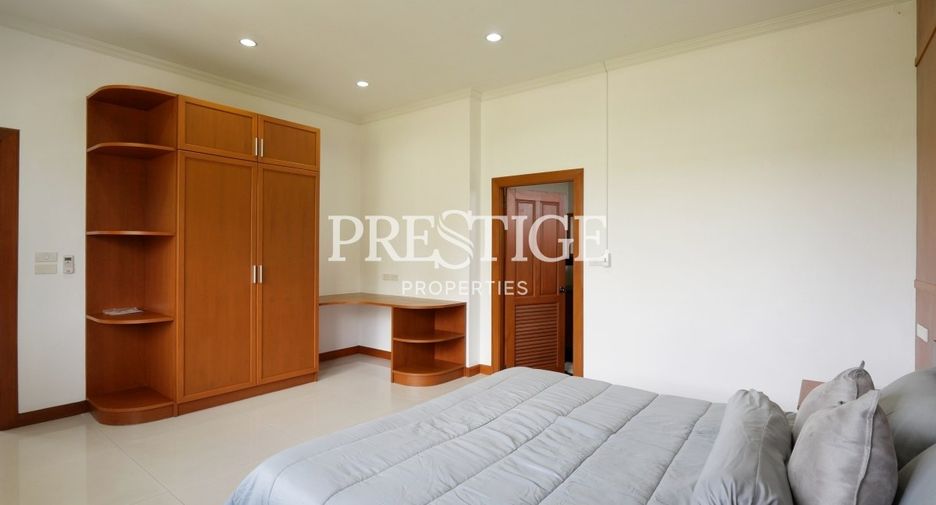 For sale and for rent 5 bedrooms house in Bang Lamung, Chonburi