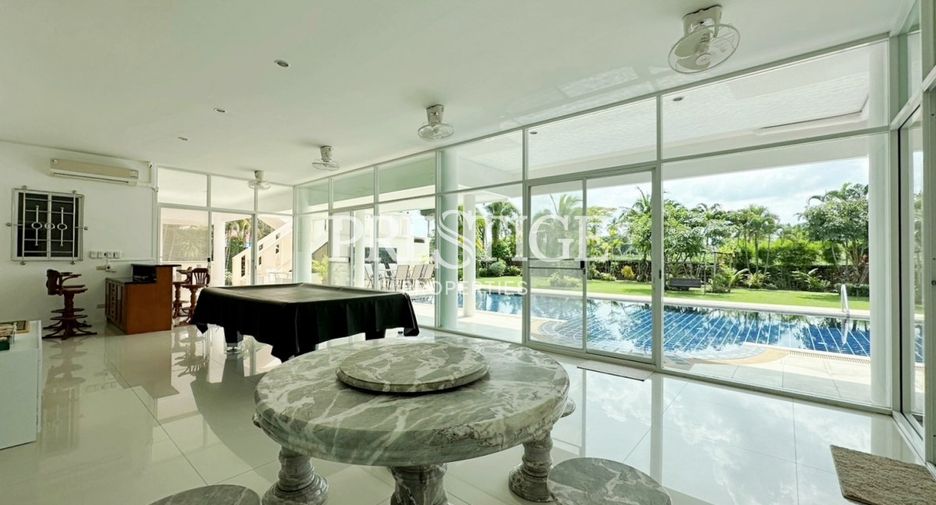 For sale and for rent 5 bedrooms house in Bang Lamung, Chonburi