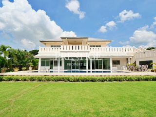 À vendre et à louer 5 chambres maison à Bang Lamung, Chonburi