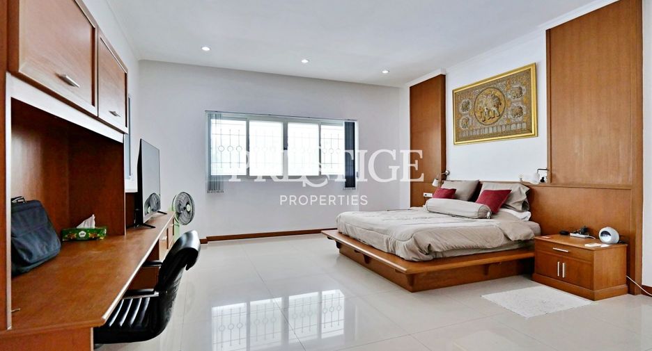For sale and for rent 5 bedrooms house in Bang Lamung, Chonburi