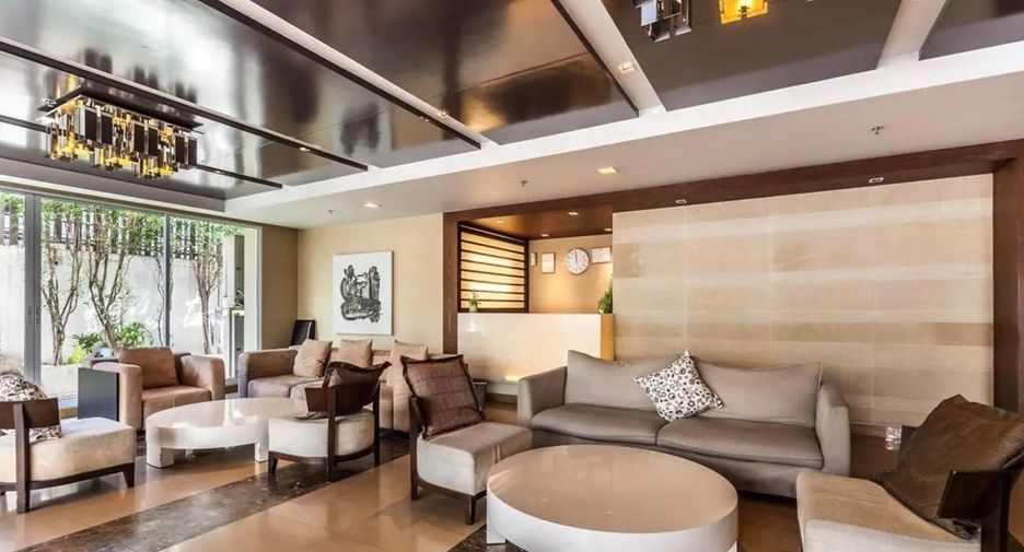 For rent 2 bedrooms condo in Watthana, Bangkok