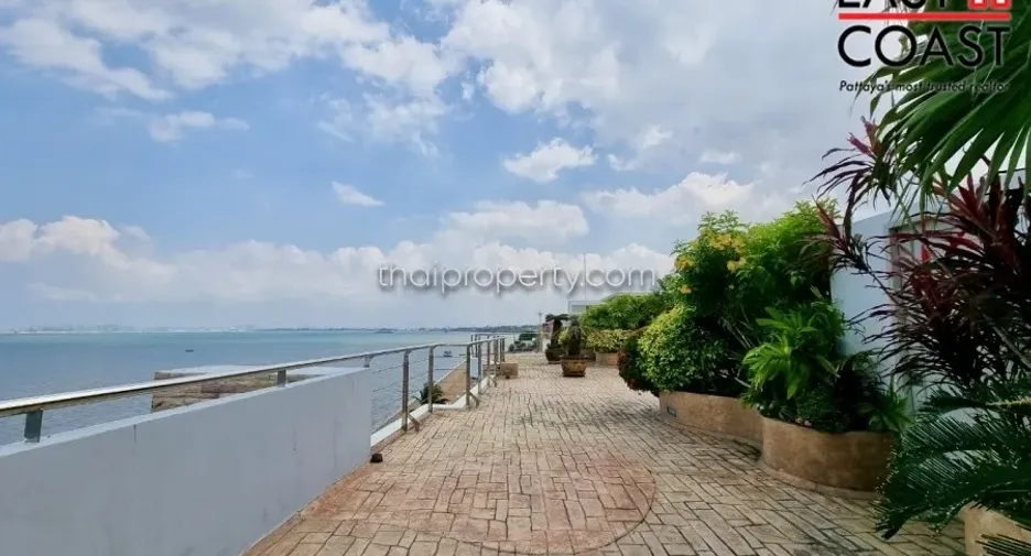 For rent 2 bedrooms condo in Bang Lamung, Chonburi