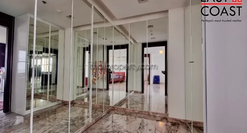 For rent 2 bedrooms condo in Bang Lamung, Chonburi