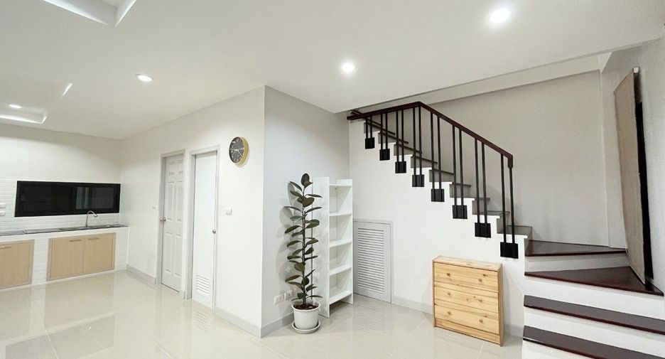 For sale 4 Beds townhouse in San Sai, Chiang Mai