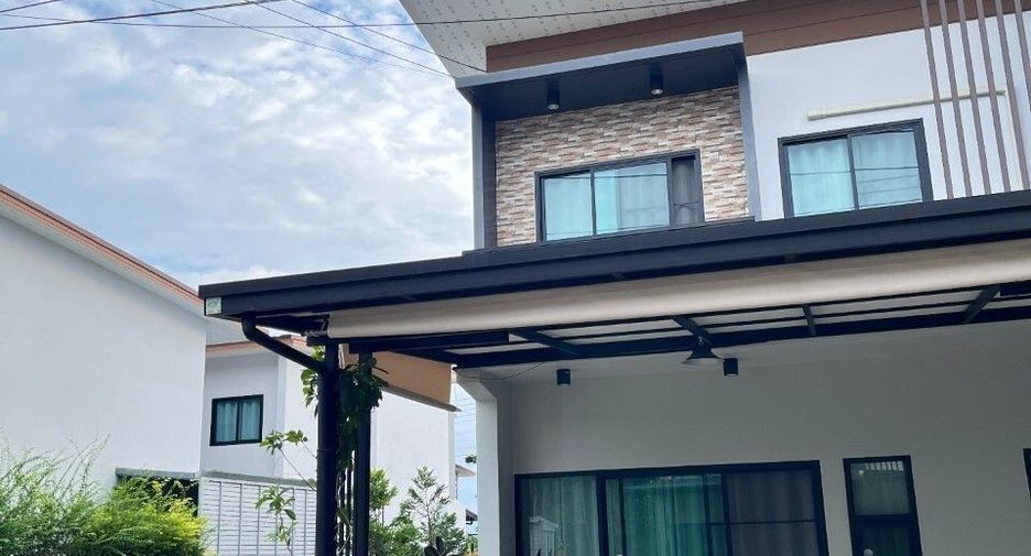 For sale 4 bed townhouse in San Sai, Chiang Mai
