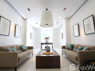 For sale 3 bed townhouse in Khlong Toei, Bangkok