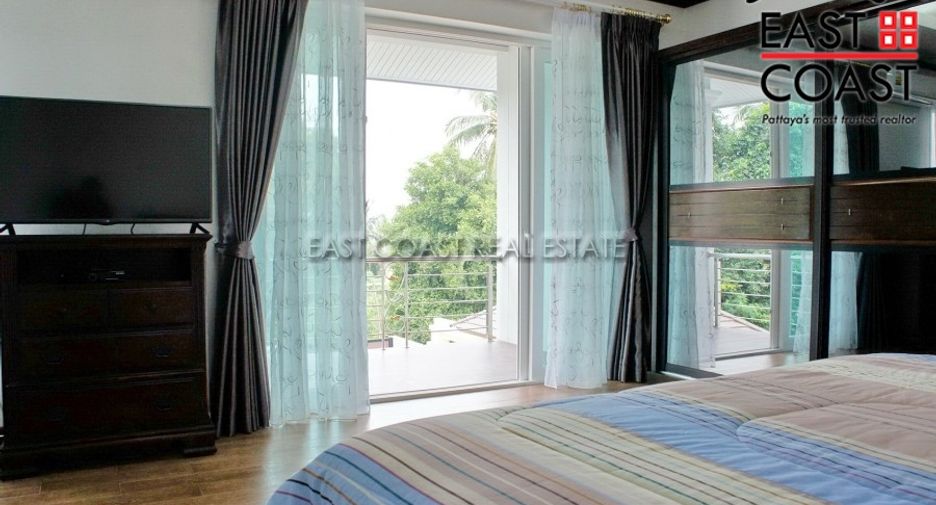 Продажа 3 спальни дом в Саттахип, Чонбури