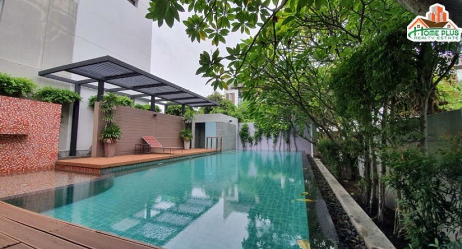 For rent and for sale 4 bed townhouse in Bueng Kum, Bangkok