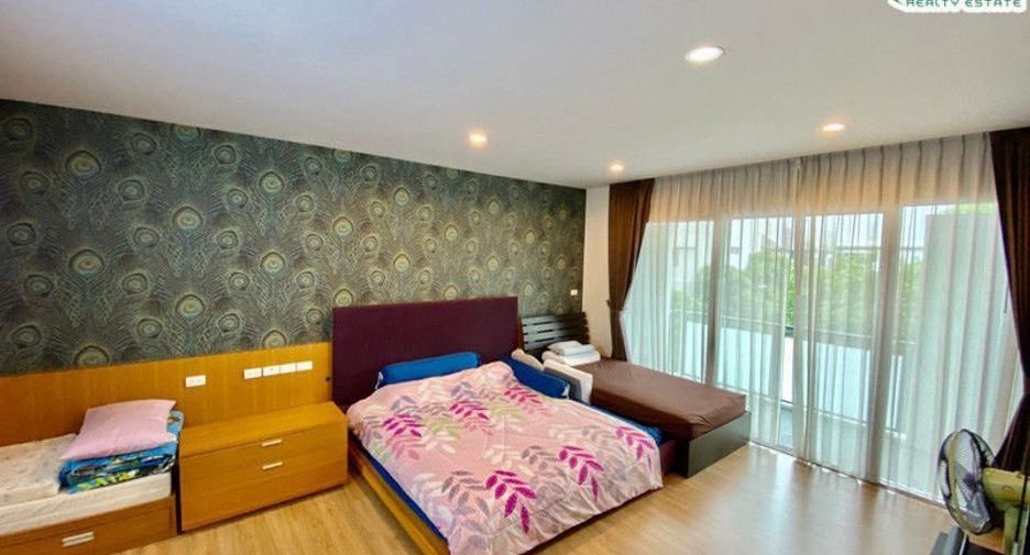 For rent そして for sale 4 Beds townhouse in Bueng Kum, Bangkok