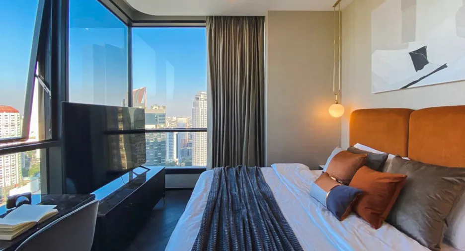 For rent 2 bed condo in Khlong Toei, Bangkok