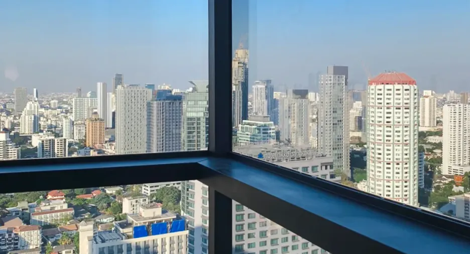 For rent 2 bed condo in Khlong Toei, Bangkok