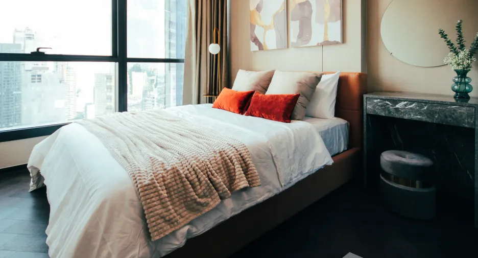 For rent 2 bed condo in Khlong Toei, Bangkok