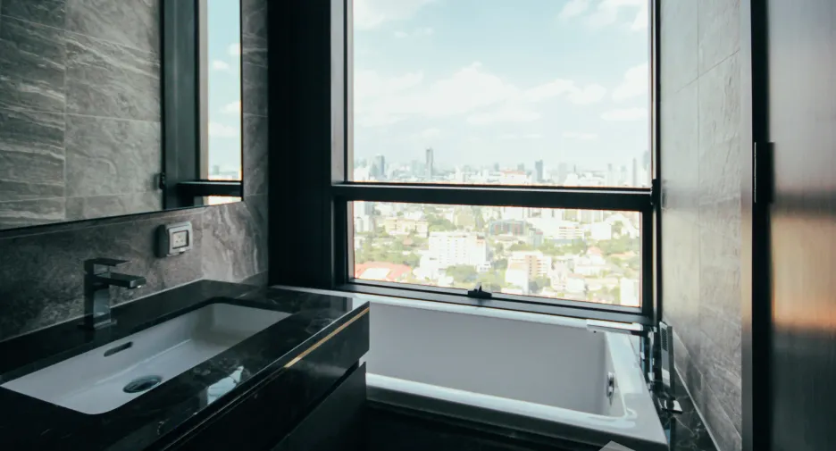 For rent 2 bed condo in Khlong Toei, Bangkok