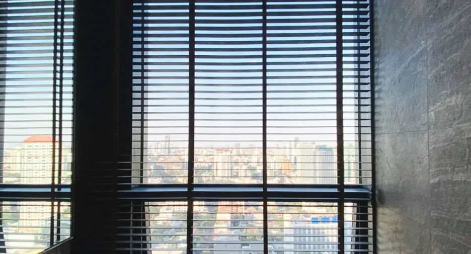 For rent 2 bed condo in Khlong Toei, Bangkok
