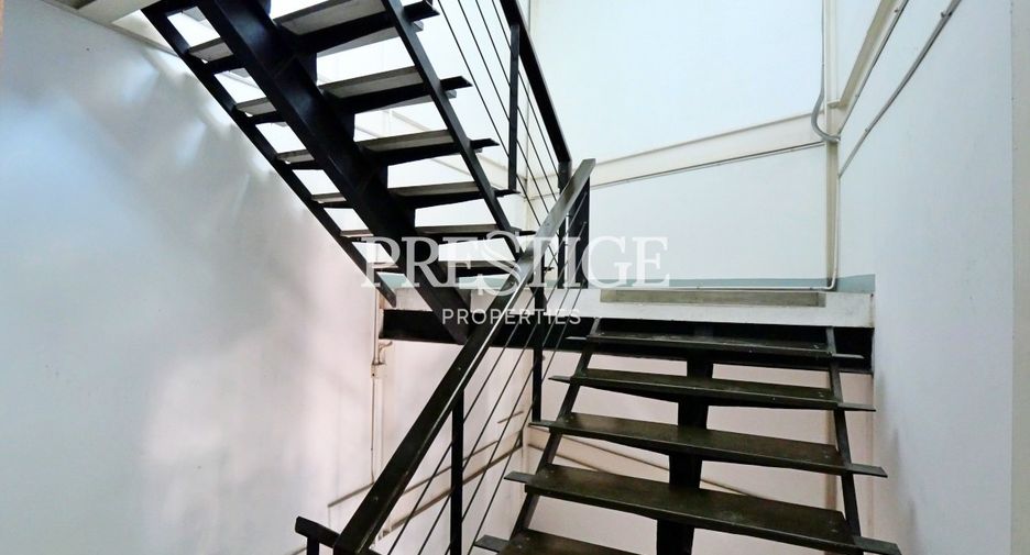 For sale retail Space in Bang Lamung, Chonburi