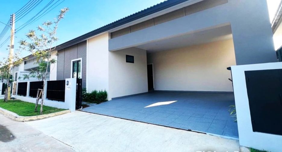 For sale 3 bedrooms house in East Pattaya, Pattaya