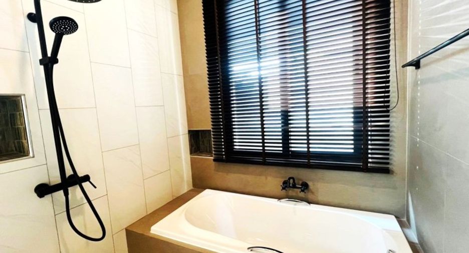 For sale 3 bedrooms house in East Pattaya, Pattaya