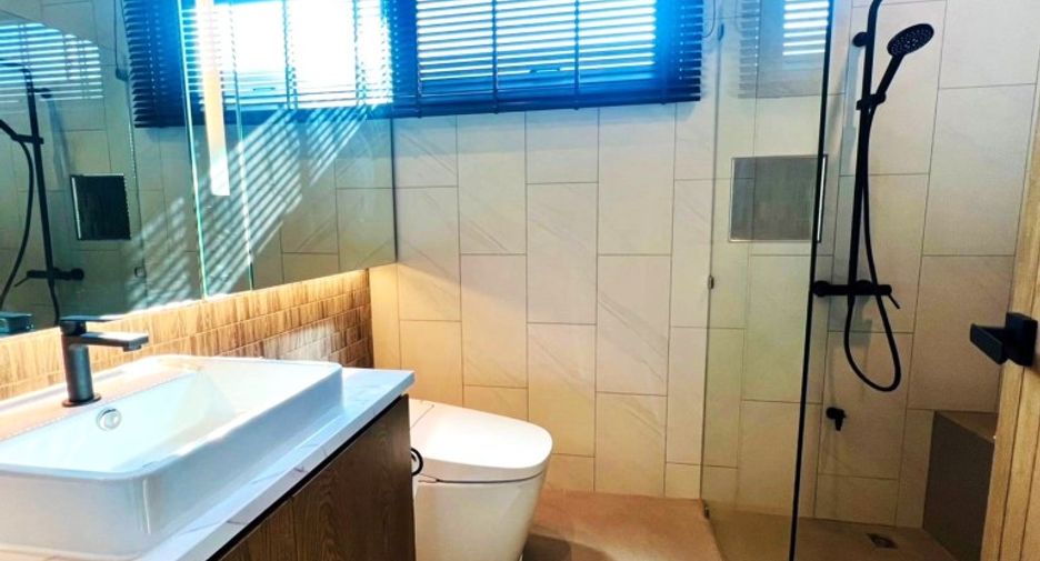 For sale 3 bedrooms house in East Pattaya, Pattaya