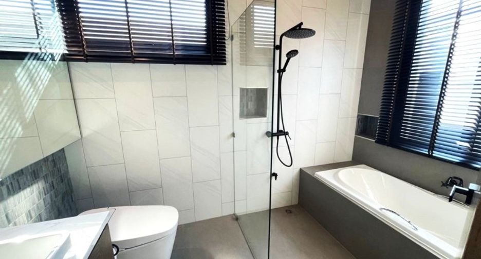For sale 3 bedrooms house in East Pattaya, Pattaya